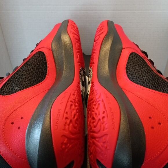 Under Armour Adult UA Lockdown 6 Basketball Shoes